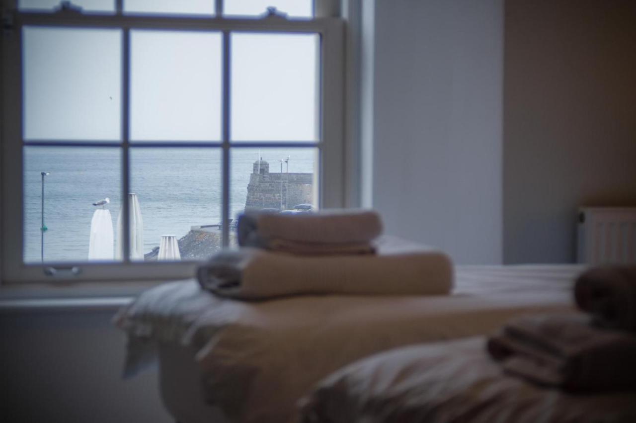 Upper Deck - 2 Bedroom - Apartment *