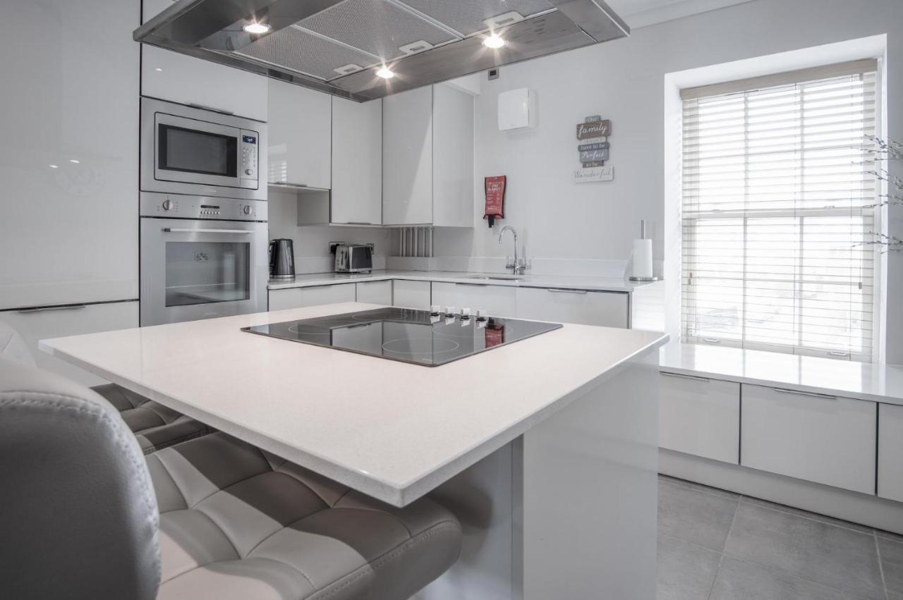 Upper Deck - 2 Bedroom -